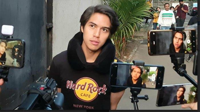 Support El Rumi untuk Pernikahan Al Ghazali di Tengah Kisah Masa Lalu Ahmad Dhani dan Maia Estianty