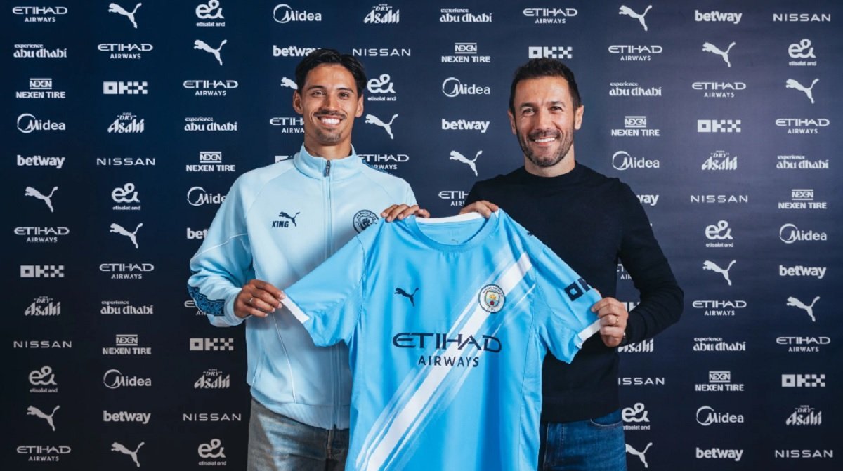 Segini Gaji Fantastis Pemain Keturunan Indonesia Tijjani Reijnders yang Resmi Gabung Manchester City