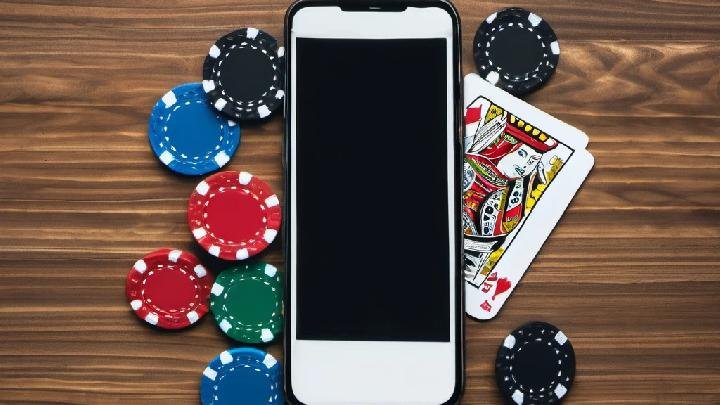 9 Daftar Artis yang Pernah Terjerat Kasus Judi Online