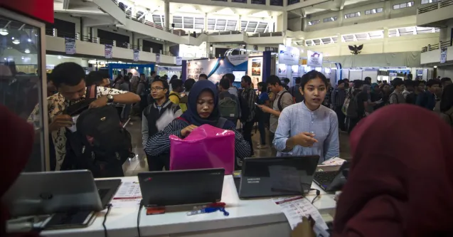 Badai PHK Melanda, Pengangguran di Indonesia Tembus 7,28 Juta Orang