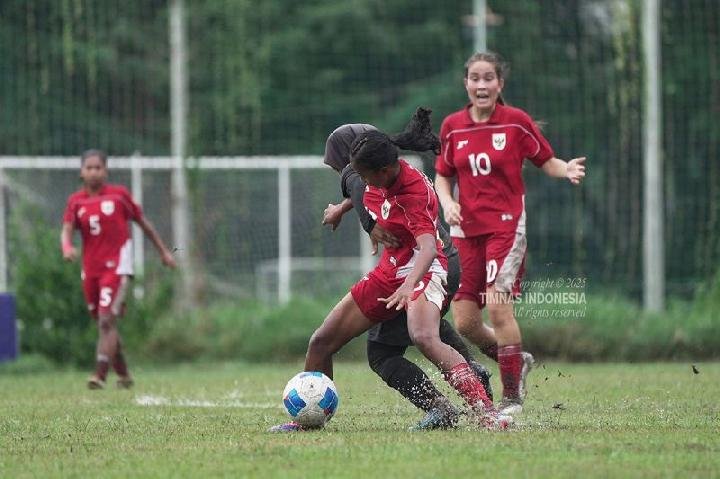 Timnas Sepak Bola Putri Indonesia U-19 Raih Posisi 3 di Piala AFF
