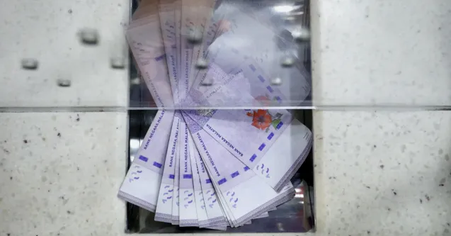 Menguat Terhadap Dolar, Namun Rupiah Keok Jadi Rp3.900 per Ringgit