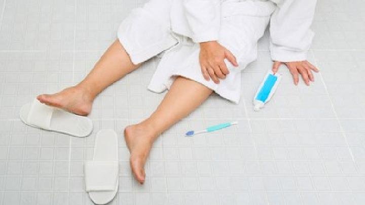 Saat Jatuh di Kamar Mandi Perhatikan 4 Langkah Ini