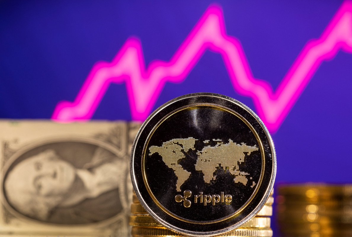 Prediksi Harga Ripple: Pola Segitiga Ini Bisa Dorong XRP Tembus $5!