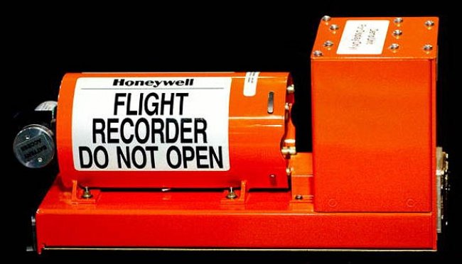 Kotak Hitam Pesawat: Apa Bedanya FDR dan CVR?