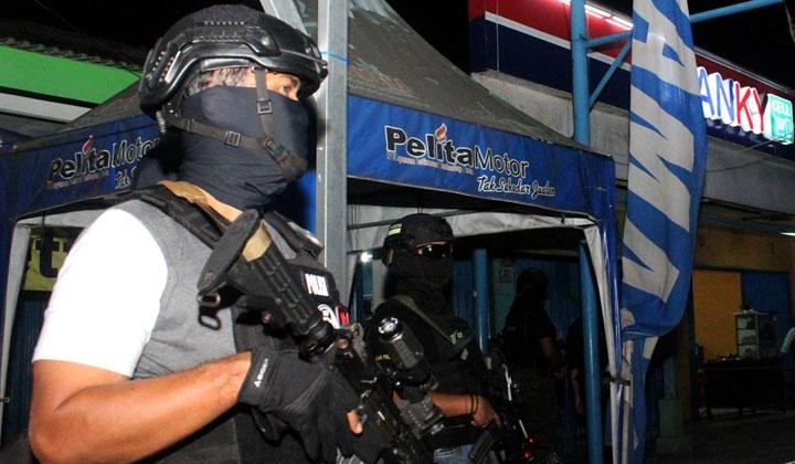 Densus 88 Tangkap Terduga Teroris di Bima