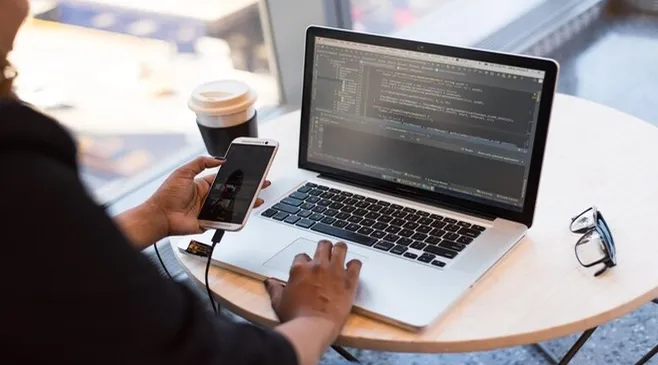 Apa itu Kerja Remote? Arti, Jenis, dan Manfaatnya