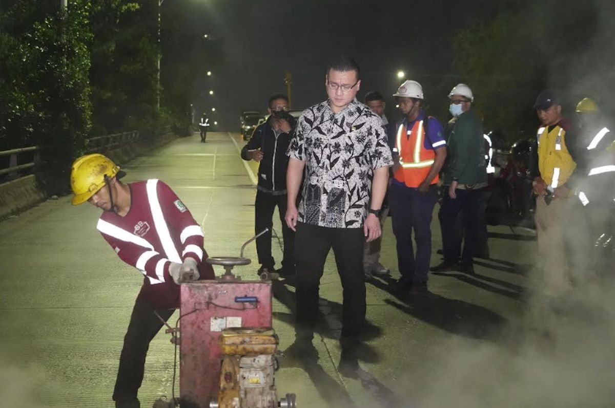 Rawan Kecelakaan, DPRD DKI Minta Jalan Rusak di Flyover Jembatan Dua-Tiga Penjaringan Diperbaiki