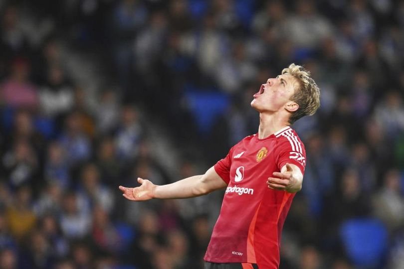 Pembelaan untuk Rasmus Hojlund dari Striker Legendaris MU: Bukan Dia yang Bapuk, tapi Timnya