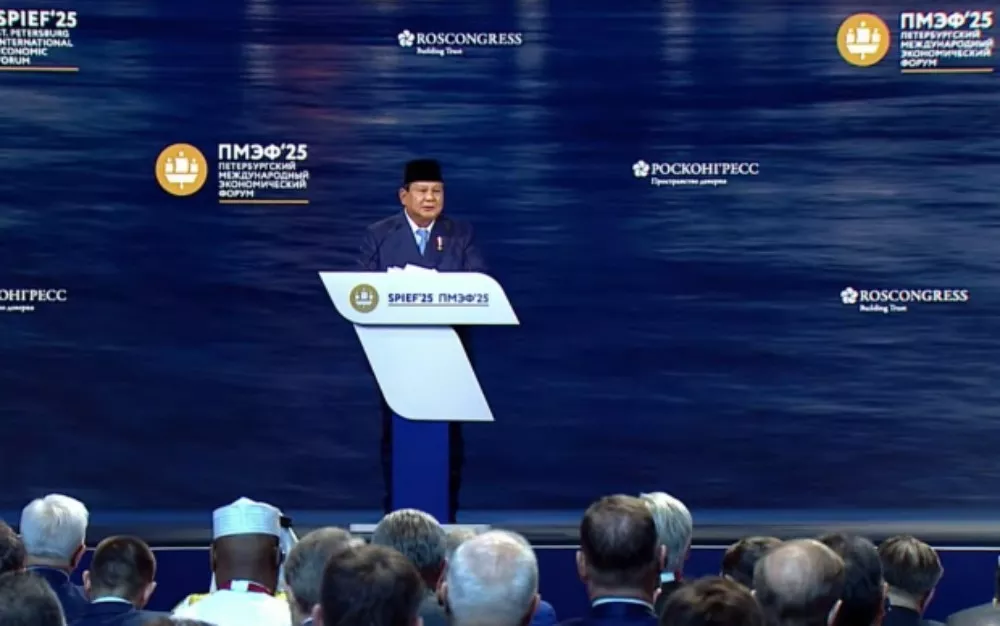 Prabowo Pamer Kekayaan Alam Indonesia di SPIEF 2025 Rusia