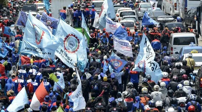 Jadwal dan 6 Tuntutan Demo Hari Buruh 2025 di Monas