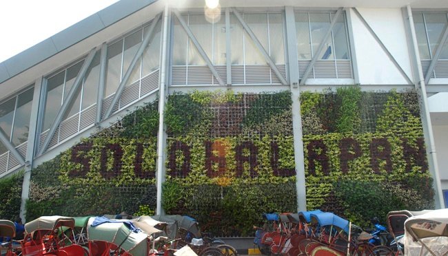 Sistem Pembayaran Nontunai QRIS Sasar Tukang Becak di Solo