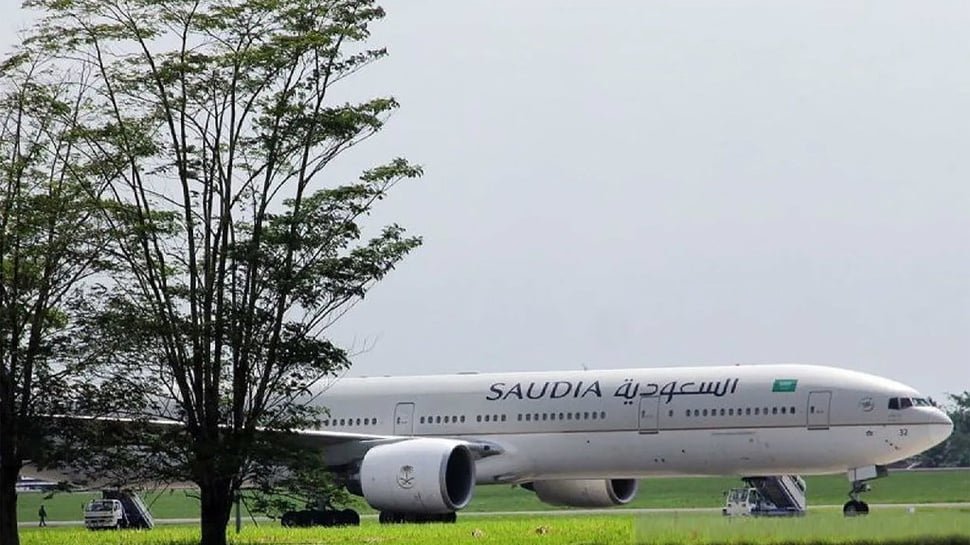 Densus 88 Antiteror Polri Dalami Ancaman Bom di Saudia Airlines