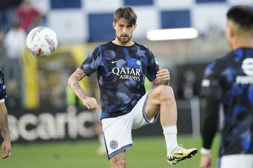 Emosi Disindir Soal Final UCL, Francesco Acerbi Ancam Pukul Fans PSG