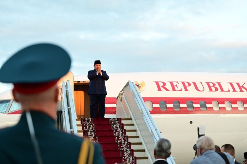 Usai Misi Diplomatik di Rusia, Presiden Prabowo Kembali ke Tanah Air