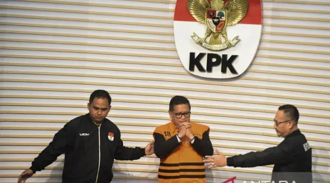 Usai Resmi Ditahan KPK Hasto Minta Keluarga Jokowi Diperiksa