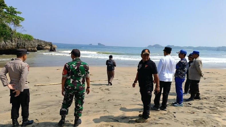 Wisatawan Pantai Ungapan Malang Hilang Terseret Ombak, Sempat Terekam Kamera Mengapung