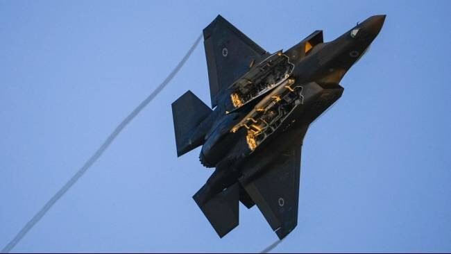 Iran Klaim Kembali Tembak Jatuh Jet “Siluman” Israel di Dekat Teheran