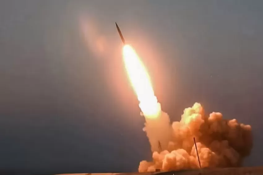 Iran Diserang AS, Langsung Balas Tembakkan 20 Rudal ke Israel