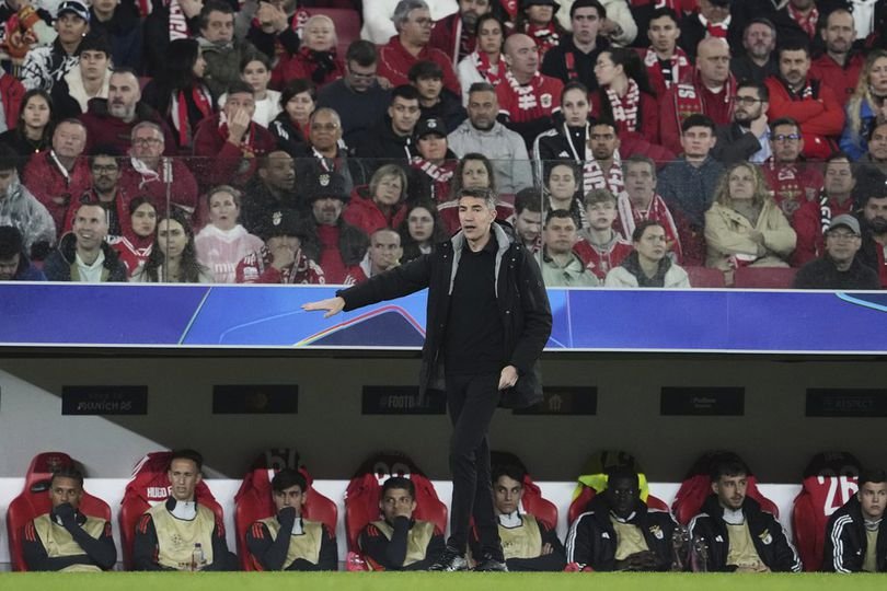 Kacau! Pelatih Benfica Kena Umpat Pemainnya Sendiri di Piala Dunia Antarklub 2025