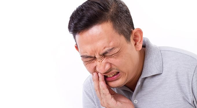 Cara Alami Mengobati Gigi Berlubang, Ampuh dan Mudah Dilakukan