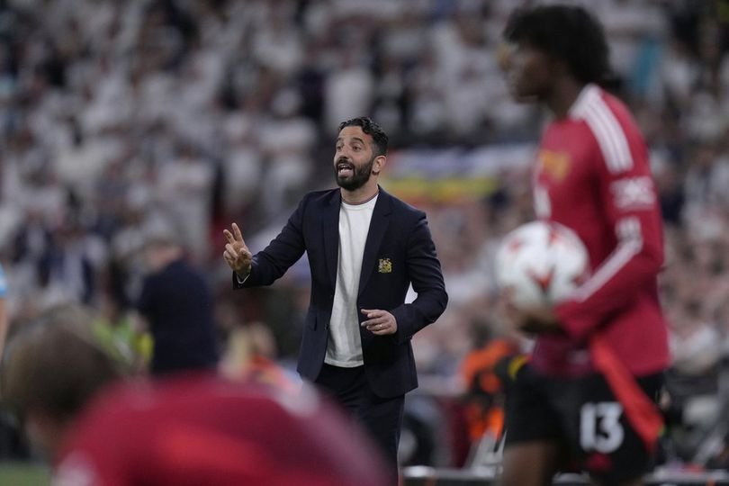 Bintang Mahal Sulit Dijual: Rencana Transfer Manchester United Berantakan!