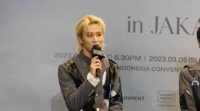 Lirik dan Terjemahan Lagu "1999" Mark Lee NCT Dalam Album The Firstfruit