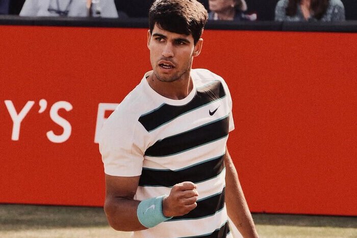 Carlos Alcaraz Cetak Sejarah ke Final Queen’s Club 2025 Usai Kemenangan ke-250