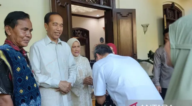 Bukan Di Masjid Istiqlal, Jokowi Shalat Idul fitri Di Graha Saba Buana, Solo