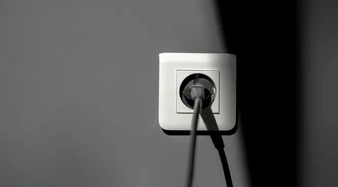Penting! Ini Daftar Barang Elektronik di Rumah yang Harus Dicabut Sebelum Ditinggal Mudik