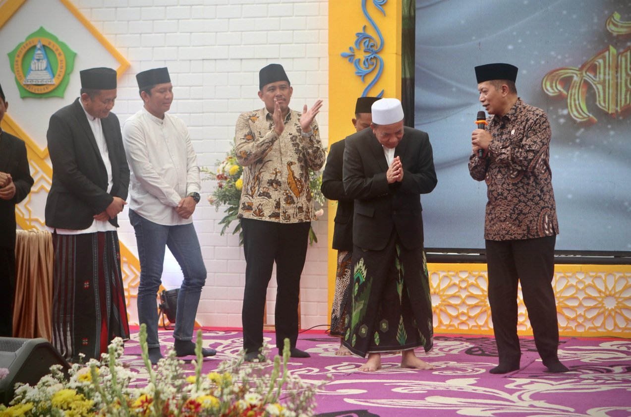 Wamen Ferry Ajak Ponpes Bangun Ekosistem dengan Kopdes Merah Putih