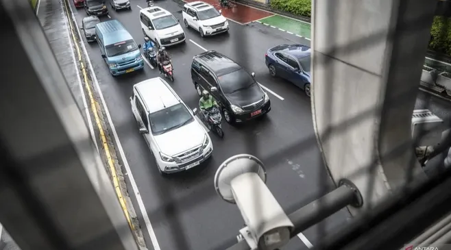 Perbedaan Tilang Manual dengan Tilang Elektronik dan Implikasinya untuk Pengendara