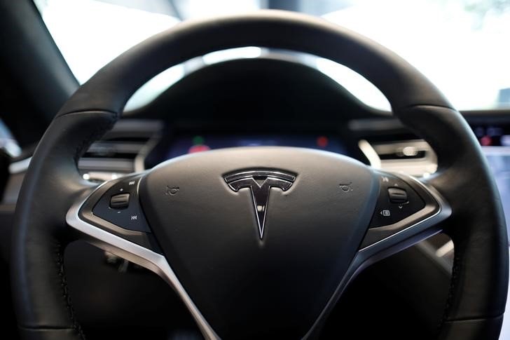 Tesla Mulai Pengujian Terbatas Robotaxi di Austin dengan Pemantau Manusia