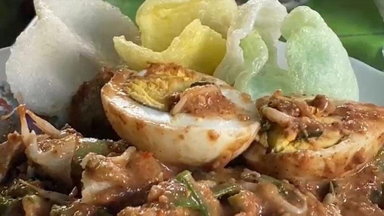 Benarkah Makan Gado-Gado Berbahaya bagi Kesehatan? Dokter Ungkap Faktanya!
