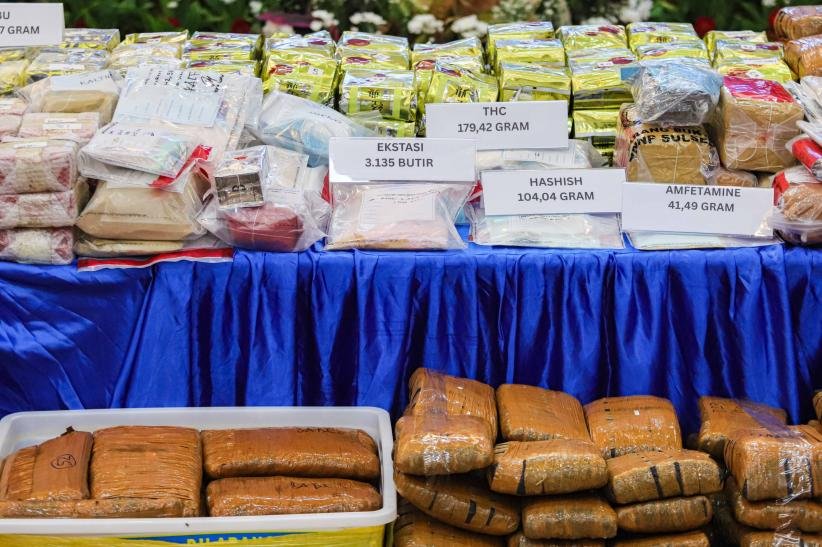 Penampakan 683,8 Kg Narkoba Disita BNN dan Bea Cukai