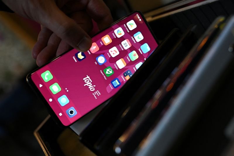 Warga Eropa mencari 'kedaulatan digital' saat perusahaan teknologi AS merangkul Trump