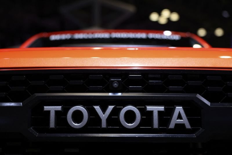 Toyota akan menaikkan harga mobil AS rata-rata $270 mulai bulan Juli