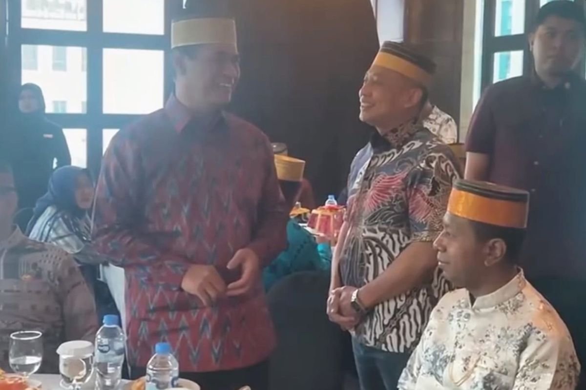 Hadiri Pengukuhan Kerukunan Keluarga Sulsel, AYP: Perkuat Komitmen Merah Putih dan Ekonomi Bangsa