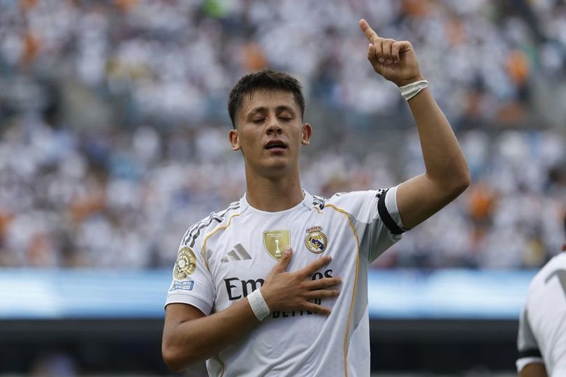 Cara Elegan Arda Guler Protes Kartu Merah ke Wasit di Laga Real Madrid vs Pachuca: Cuma Tiga Kata!