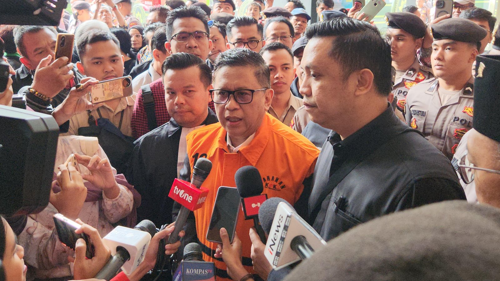 Hasto Kristiyanto Akhirnya Diseret ke Sidang Tuntutan, Terungkap Fakta Mengejutkan di Ruang Sidang!